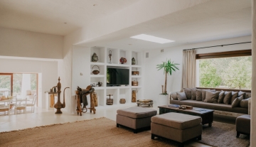 Living area b IBIZA NOW.jpg